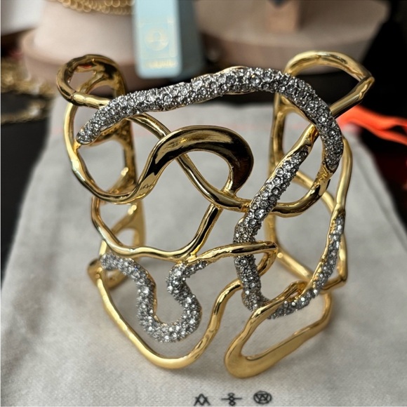 NWOT Alexis Bittar Gold and Crystal Openwork Sculptural Cuff Bracelet - Picture 5 of 9